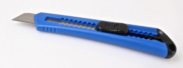 Строительный нож SATRA S-KN18 18 мм